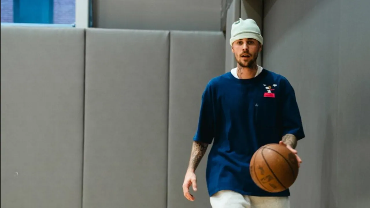 Justin Bieber Opens Up About Self-Doubt in Emotional Message
