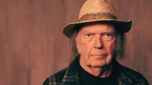Neil Young Fears U.S. Ban After Criticizing Trump
